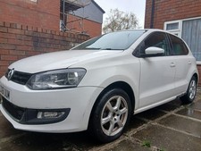 VOLKSWAGEN POLO 2011 BREAKING