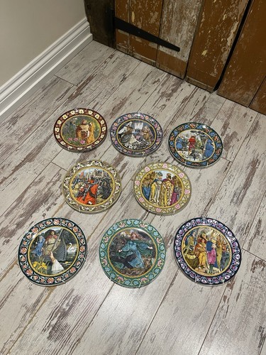 Wedgwood bone china - china, plates