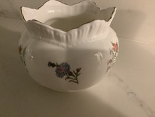 Ainsley Fine Bone China -