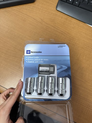 Wheel lock kit chrome - lock,