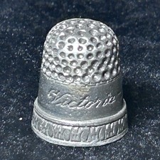 Vintage Pewter Thimble