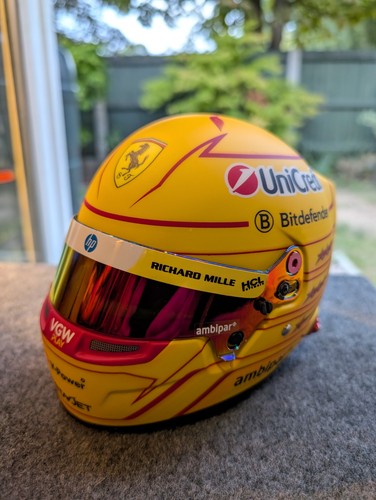 Lewis hamilton 2025 scale - lewis, 1:2