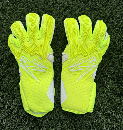Kaliaaer goalkeeper gloves