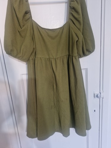 Off shoulder short swing - shoulder,