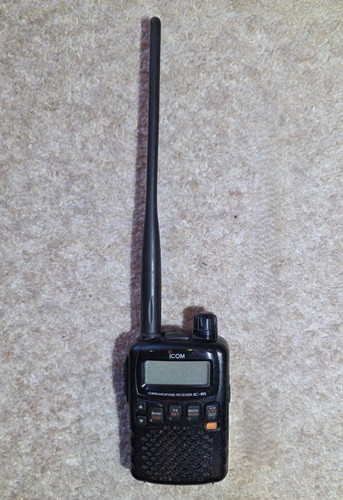 Icom handheld receiver - icom, /