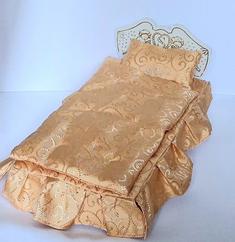 Luxury gold duvet pillow - gold,