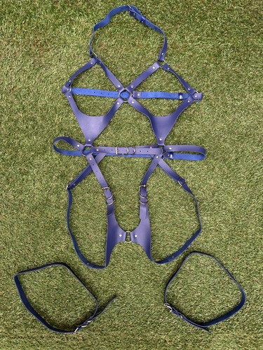 New blue faux leather - ~,