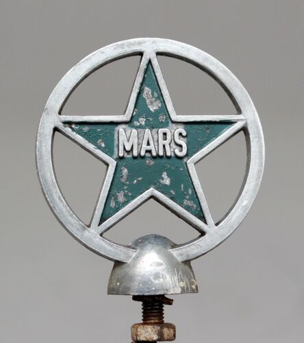 Vintage fender figure emblem - figure,