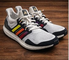 Adidas Ultraboost Love Unites