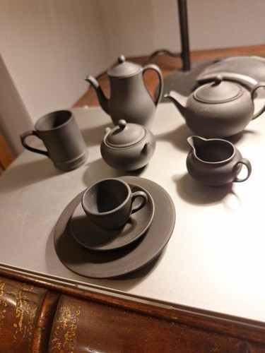 Wedgwood black jasperware - wedgwood,