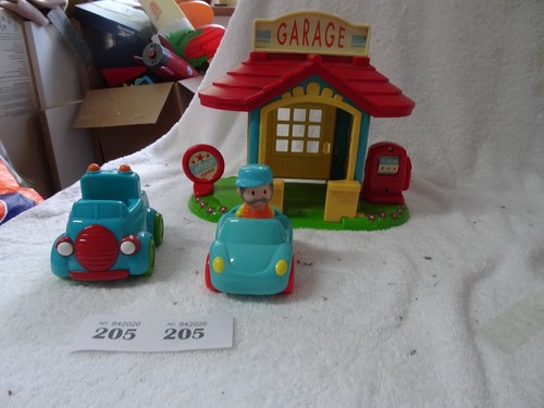 Happyland garage bundle - happyland,