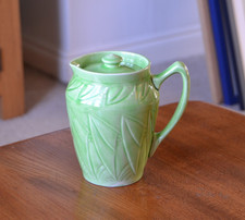 Antique Art Deco Leaf Design