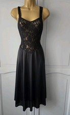 LADIES VTG BLACK SILKY NYLON/ELASTANE LACE FULL SLIP SIZE MEDIUM/LARGE 