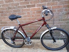 Mens hybrid bicycle