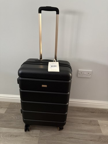 Bnwt radley lexington - radley,
