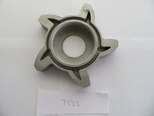 7533 - NORTON COMMANDO MK3 - CENTRE FOR REAR WHEEL - ALUMINIUM - CUSH DRIVE