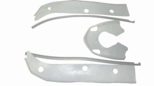 Front mudguard horn - cast, grey