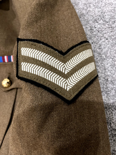 Army dress jackets - ,