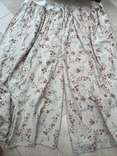Pair floral tapestry - floral, style