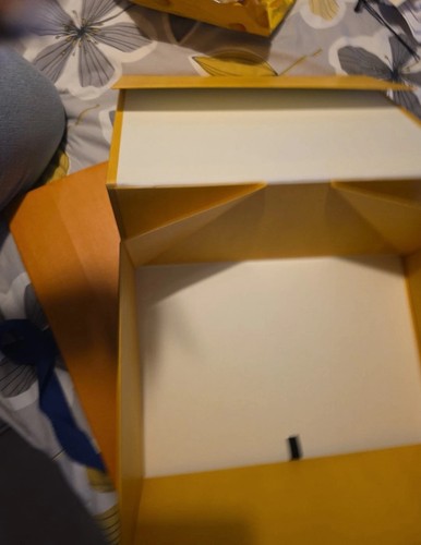 Fendi magnetic closure - fendi, box
