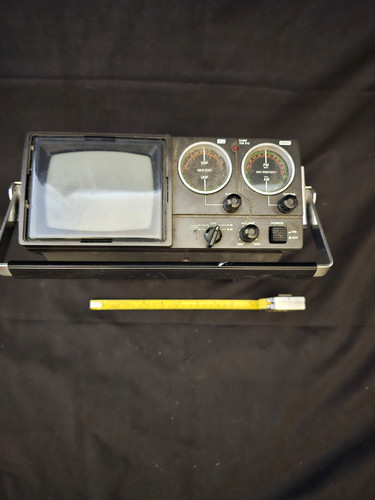 Crown stv 524r portable - crown, stv-524r