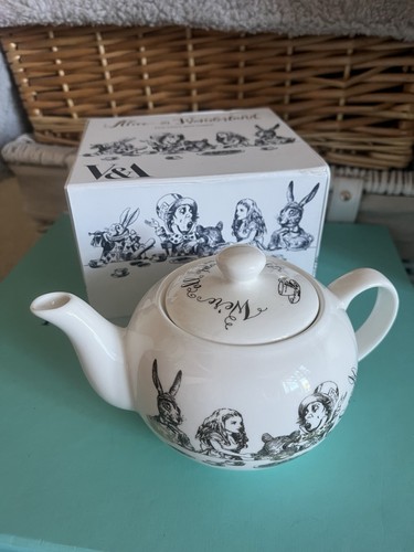 Alice in wonderland - v&a,