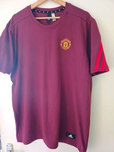 Man utd training shirt red - man,