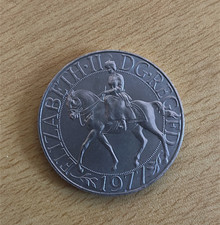 RARE 1977 Queen Elizabeth II