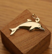 9ct Solid Yellow Gold Dolphin