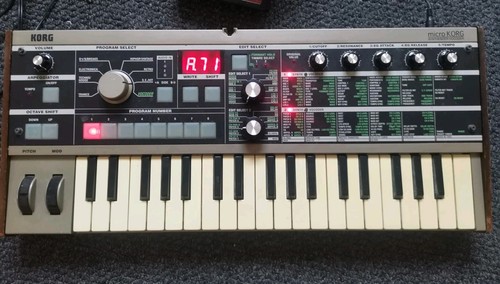 Korg microkorg synth - microkorg, vocoder