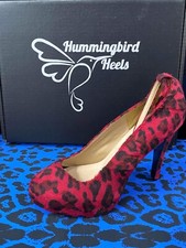 Heel shoes ideal for Men and women extra wide fitting, for increased comfort.