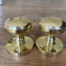SOLID BRASS VICTORIAN ROUND