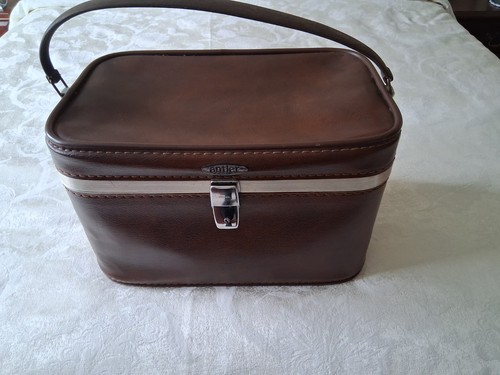 Antler vintage vanity - vanity, case
