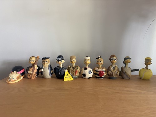 Eggbert collectibles job - eggbert, lot