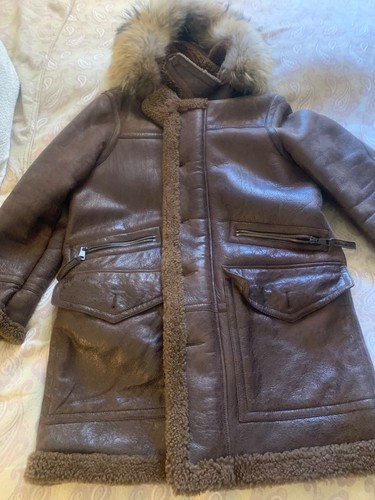Burberry shearling coat - shearling,