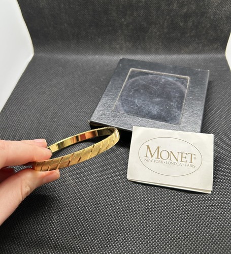 Vintage monet 22ct gold - gold, plated