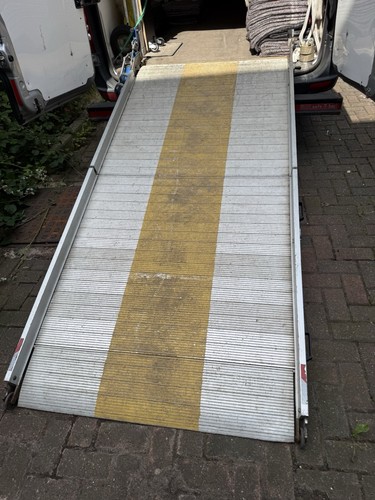 System fixed swivel - swivel, van