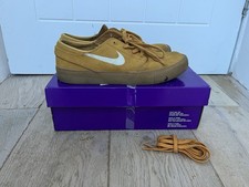 Nike SB Zoom Janoski RM