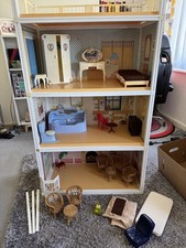 Sindy Super House Dollhouse With Furniture and loads of accessories - Vintage