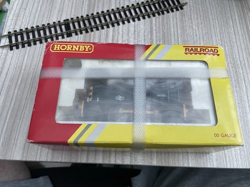 Hornby r2676 class shunter - 06,