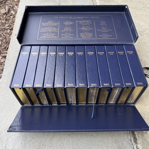 The miniature shakespeare - the,