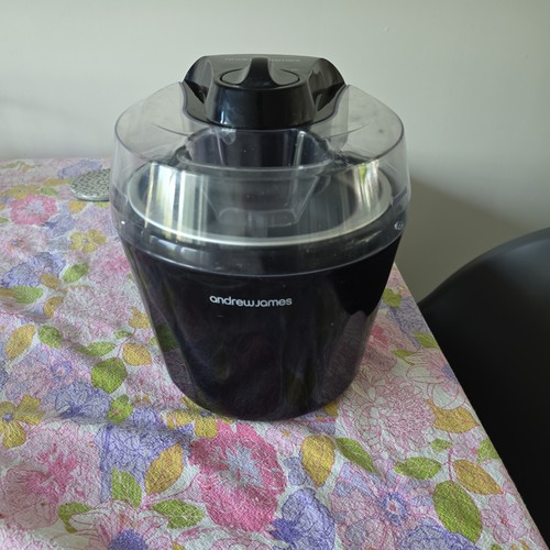 Ice cream maker - ice,