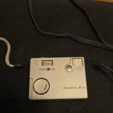 Minolta Dimage x20 2MP Digital Camera –  4x Digital Zoom, Ultra Compact, VGC