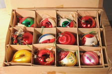 12 Mixed Lot  Vintage 1950s 1960s Christmas Baubles Decorations