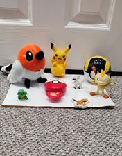 Pokémon toys bundle interactive pokeball 