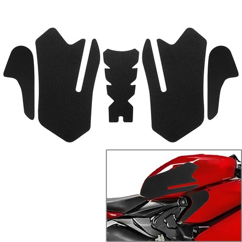 Tank traction side pad knee - tank,