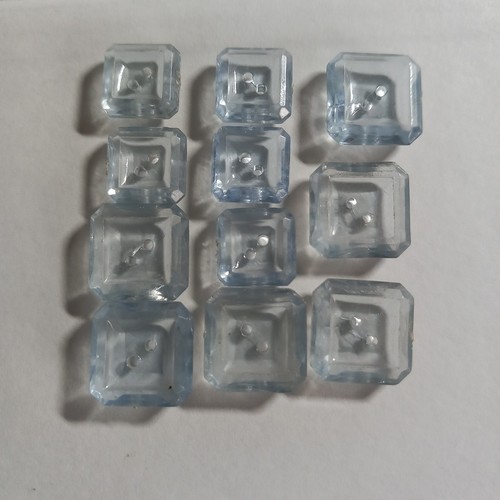 Square clear pale blue - pale,