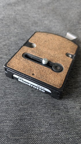 Manfrotto 354 quick release - manfrotto,