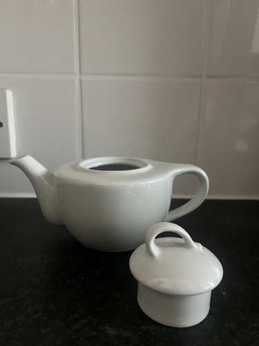 White porcelain single teapot - white,
