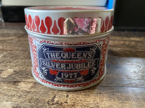 Vintage queen elizabeth - vintage,